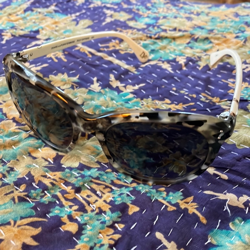 DVF Riley Sunglasses